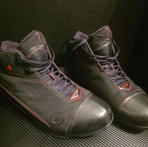 2006 Converse Dwayne Wade 1.3 mids 1H0610 1Z401 Black/Red Men's 11.5